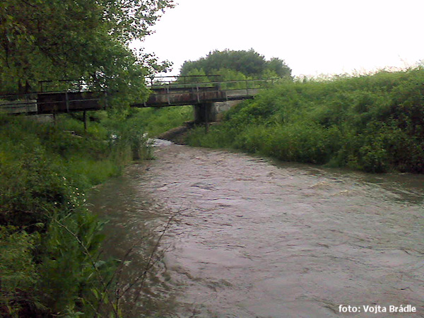 Železniční most před závěrem Železniční most před závěrem