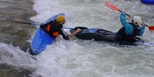 Alf se pokousi dostat se z valce Alf se pokousi dostat se z valce