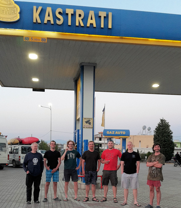 Kastrati is everywhere in Albania, nechal se slyšet pumpař