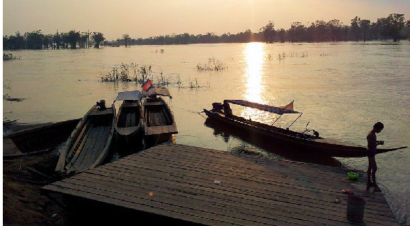 Naše doprovodná loď Naše doprovodná loď
