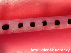 Detail vyseknutých otvorů