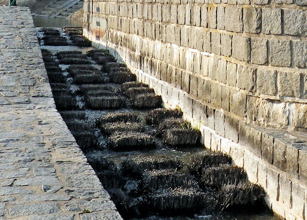 Suchá propust v Černé Budy Suchá propust v Černé Budy