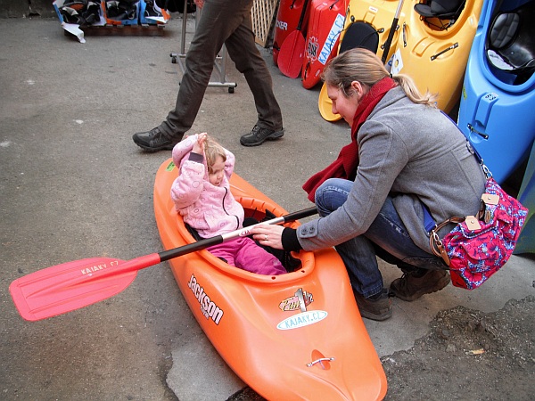 PUNČ BAZAR VODÁCKÉHO VYBAVENÍ PUNČ BAZAR VODÁCKÉHO VYBAVENÍ