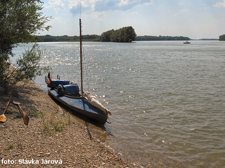 Před Komárnem Před Komárnem